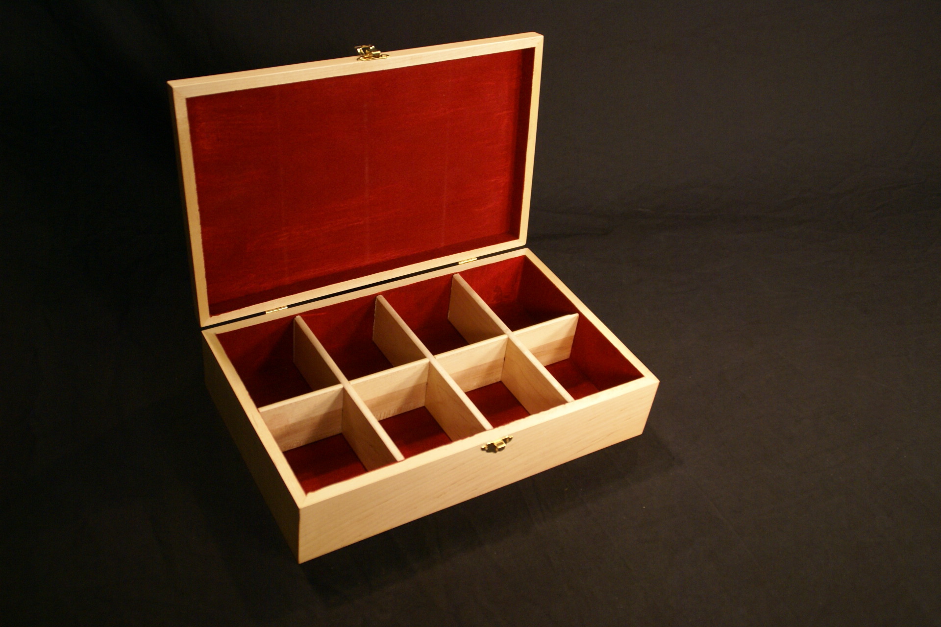 wooden tea box with partitions